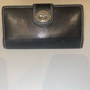 COACH Vintage Black Turnlock Wallet Silver Tone RARE 8x4.5